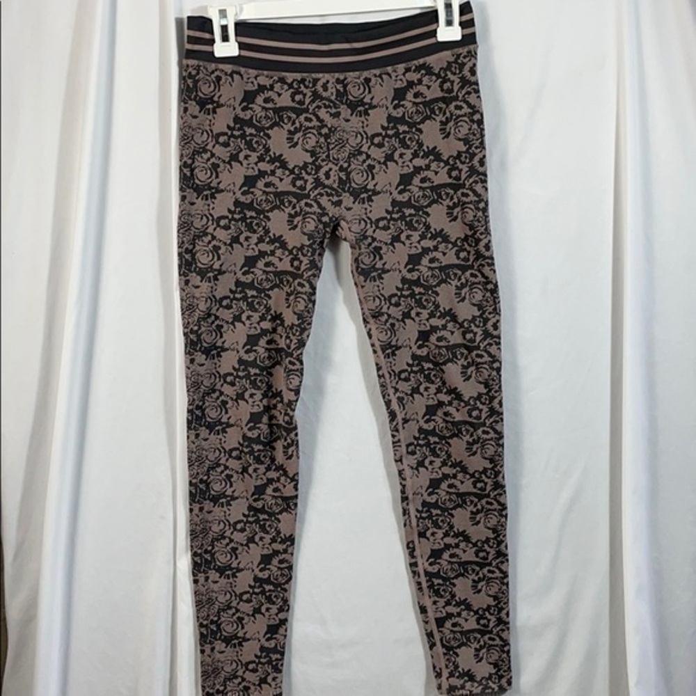 Fabletics Women's All Over Print Leggings Size S